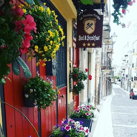La Vecchia Forgia Lascari